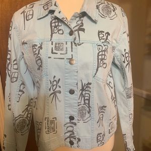 ❤️❤️❤️Chico’s Denim Stretch Jacket Size 1